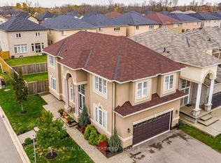 60 Guest St, Hamilton, ON L9K0G5