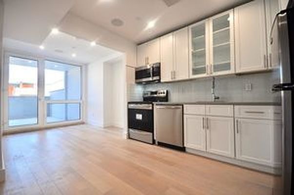 1st image of 1423 Broadway #23F