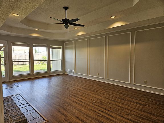 2nd image of 517 Vicki Ln