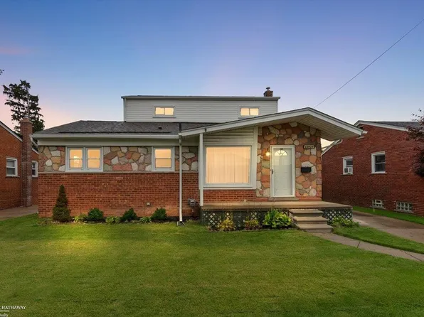 28924 Hughes St, Saint Clair Shores, MI 48081
