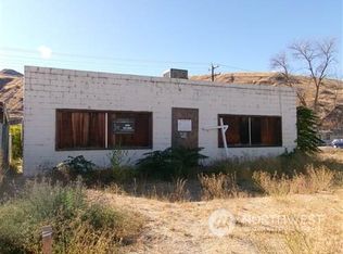 630 Columbia Ave, Bridgeport, WA 98813