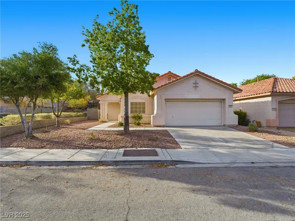 901 Royal Birch Ln, Las Vegas, NV 89144