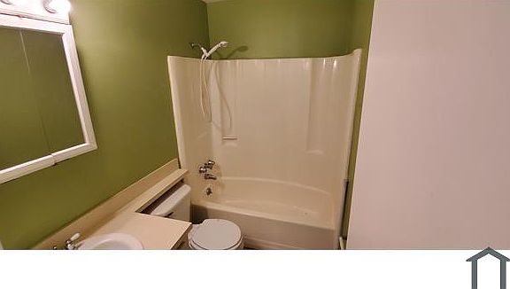 3rd image of 832 Whisper Lake Ct