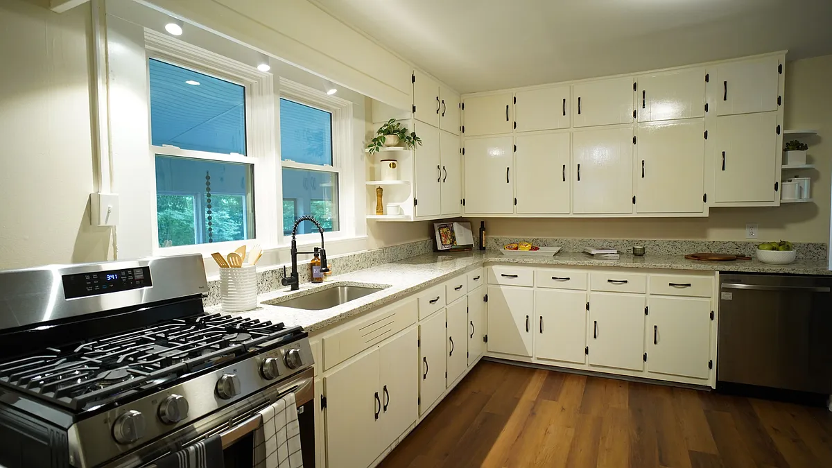 Kitchen - Sylvan Dr