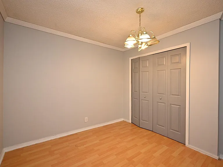 13102 Richmond Ave — Photo 25