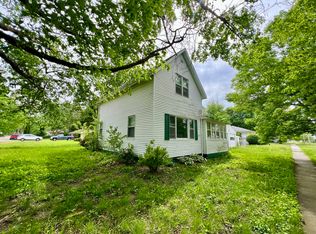 866 E Center St, Paxton, IL 60957