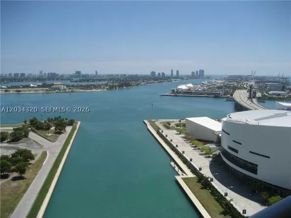 888 Biscayne Blvd APT 3310, Miami, FL 33132