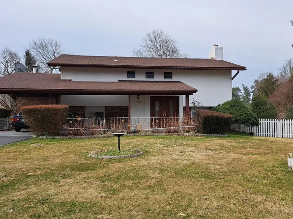 18712 Heritage Hills Dr, Brookeville, MD 20833