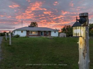 2428 Greys Creek Rd, Ottawa, ON K4P1N7