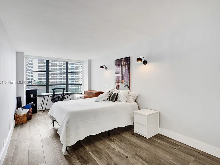 600 Three Islands Blvd — Photo 19
