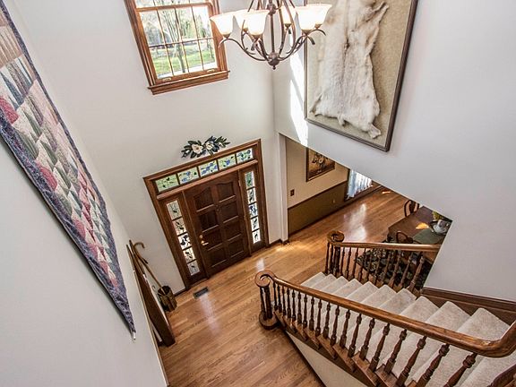 3rd image of 5762 Rushwood Dr
