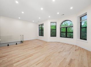 700 W Aldine Ave APT 3, Chicago, IL 60657
