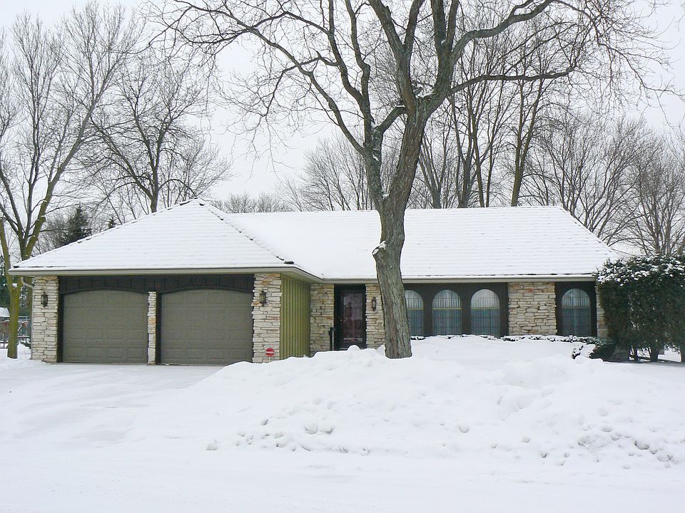 1st image of 1922 Rainbow Ave