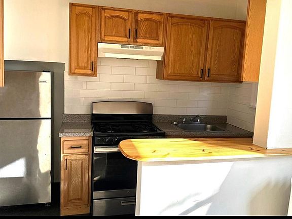 2nd image of 72 Bruce Ave APT 2