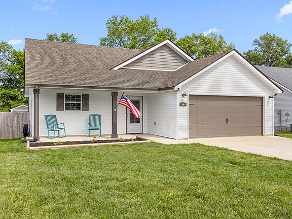 3rd image of 1449 Fredrick Dr