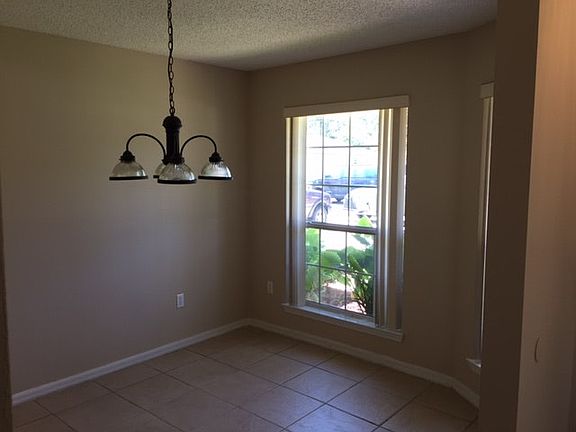 4th image of 17 Princess Dolores Ln