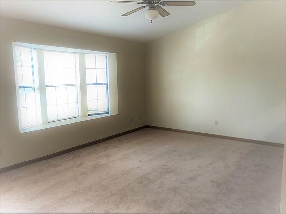 2nd image of 118 Boardwalk St