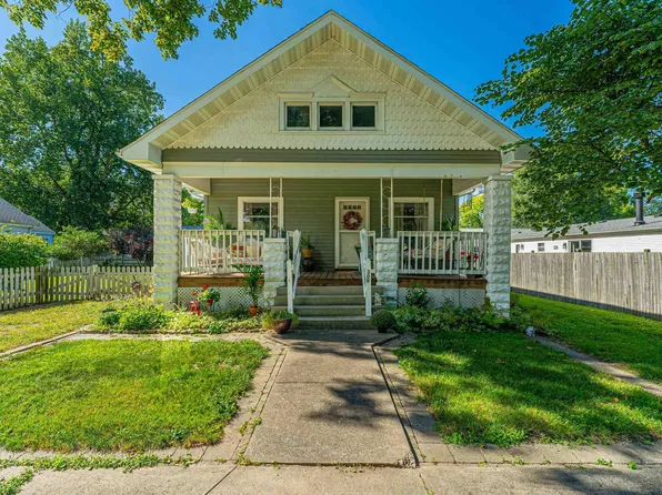309 N Bogardus St, Elkhart, IL 62634
