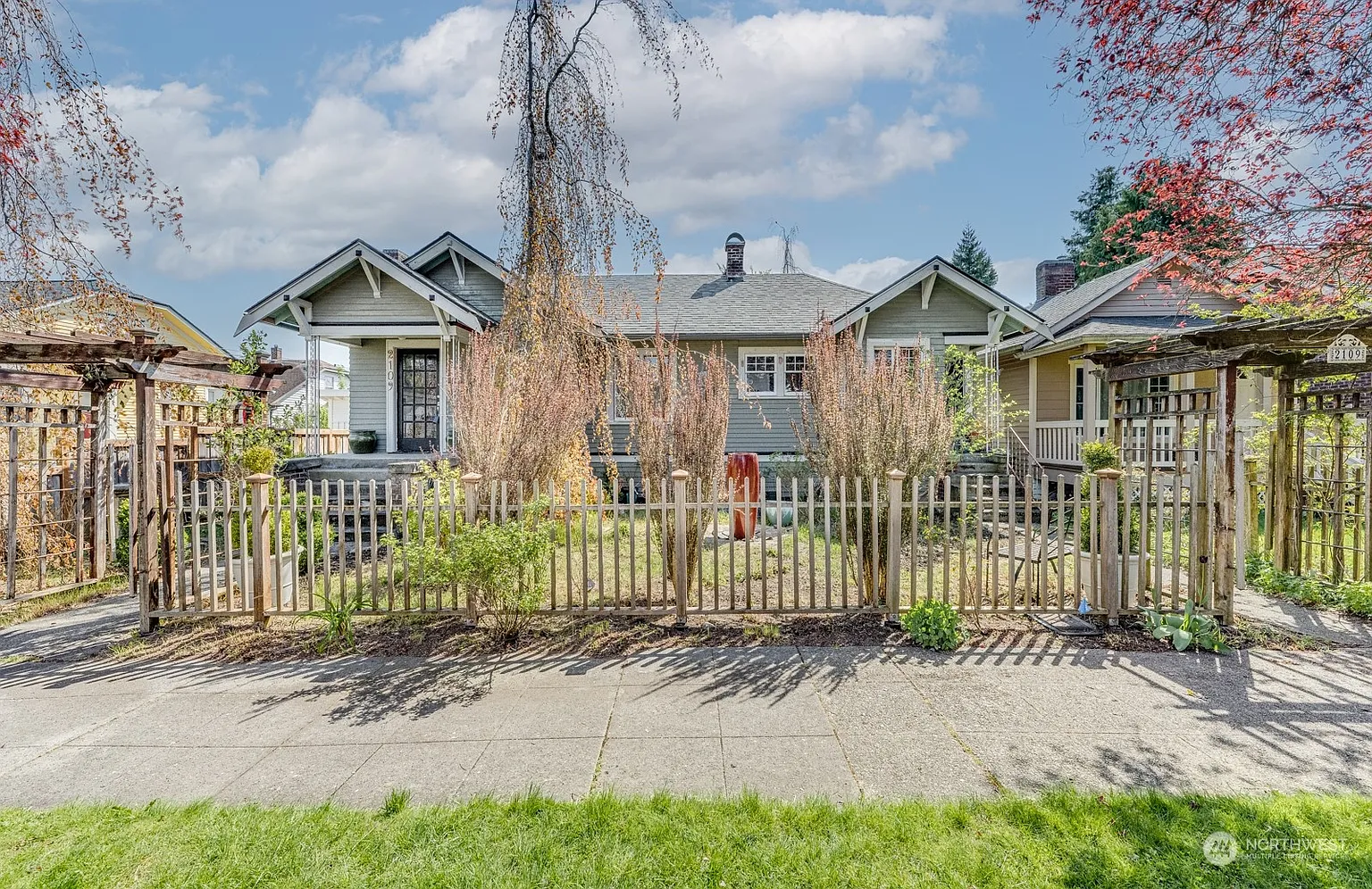 2109 Baker Avenue photo 1