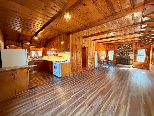 6009 Manzanita Ave — Photo 4