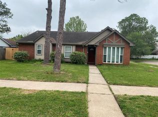 962 Buoy Rd, Houston, TX 77062
