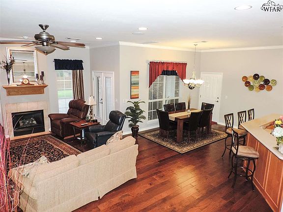 4th image of 130 Park Place Cir