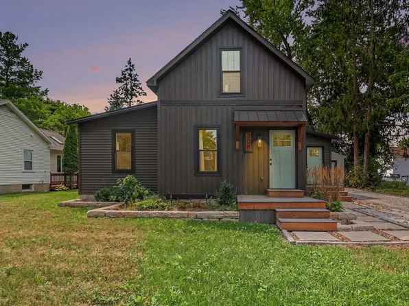 308 E Broadway Ave, Scottville, MI 49454