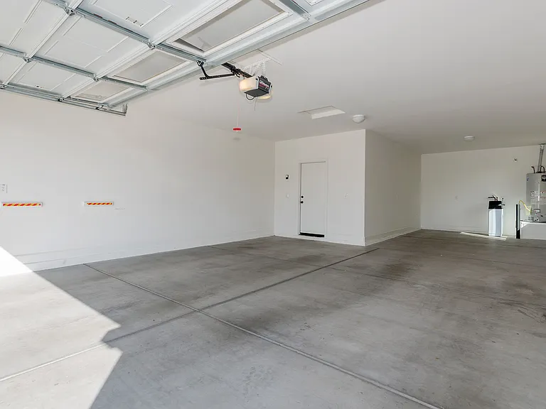 56 W Lynx Way — Photo 30