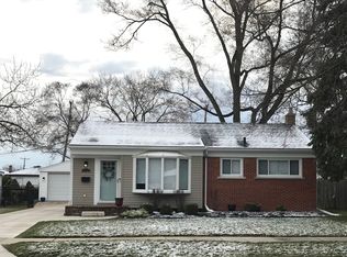 4112 Durham Rd, Royal Oak, MI 48073