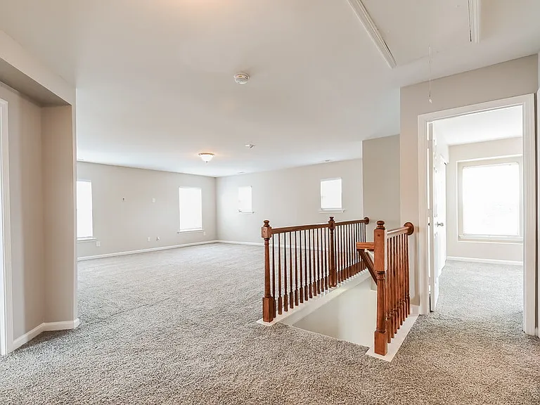 304 Edgecroft Way — Photo 9
