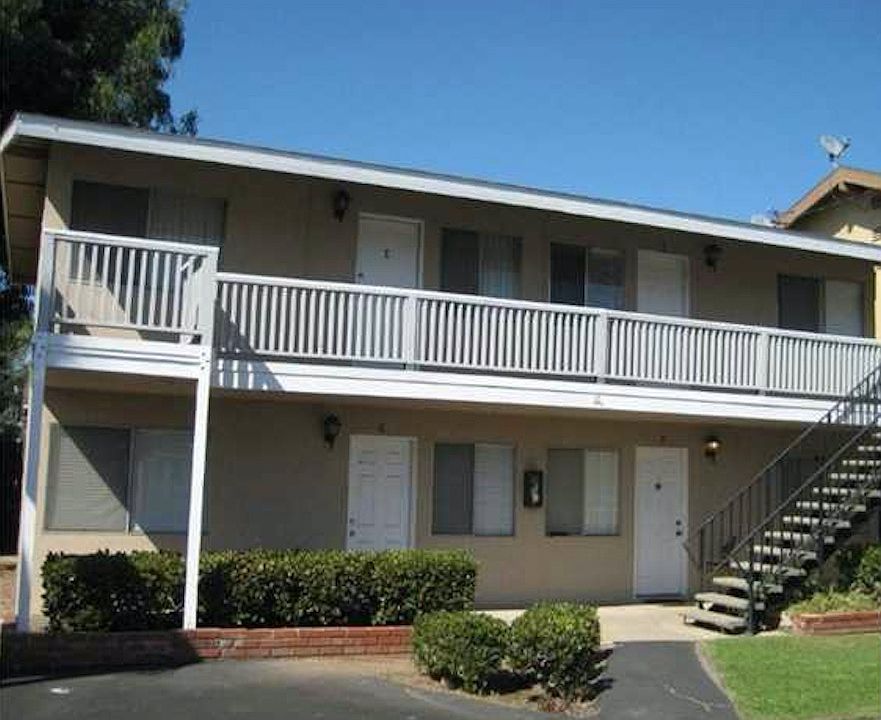 1st image of 240 Avocado St