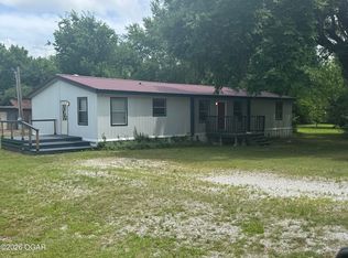 910 Texas Ave, Baxter Springs, KS 66713