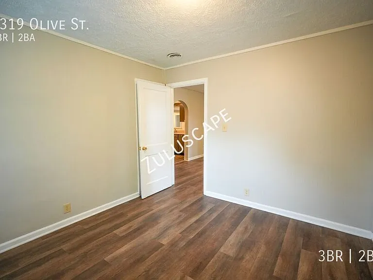 3319 Olive St — Photo 15
