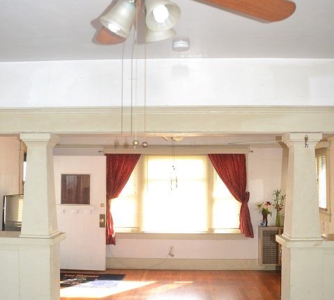 4th image of 625 W Monterey Ave