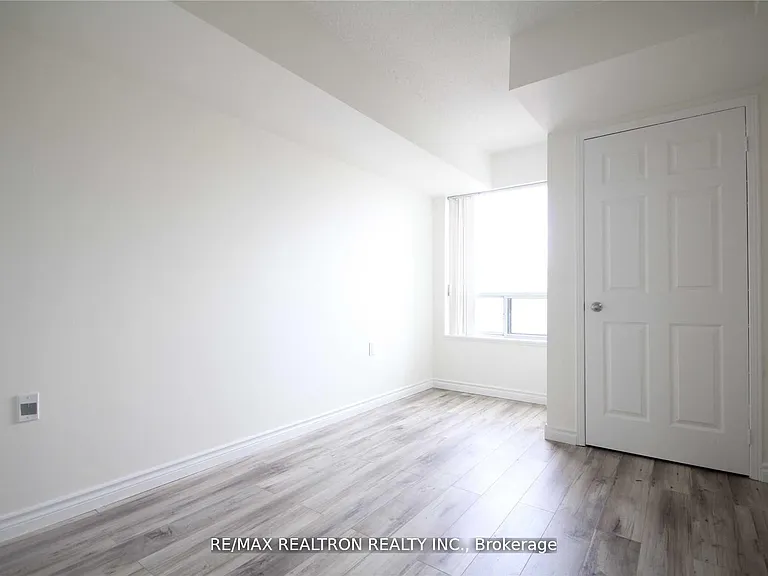 35 Finch Ave E #1208 — Photo 6