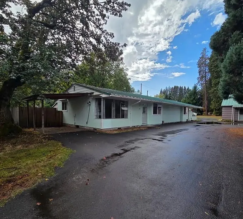 1110 SW 35th St