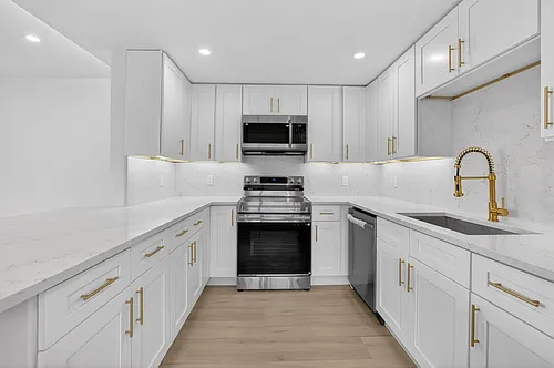 270 Brittany Ave #F Photo 1 270 Brittany Ave #F Photo 1