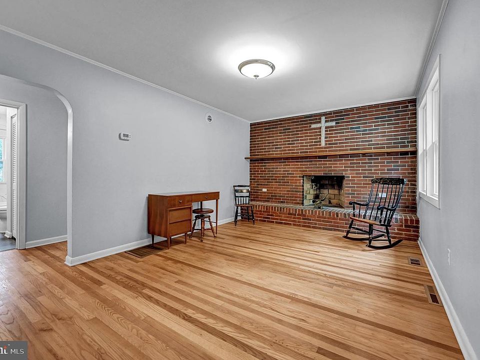 1st image of 2131 Whiteford Rd