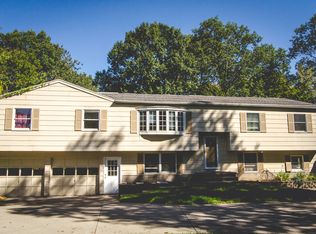 204 Daley Rd, Fairport, NY 14450