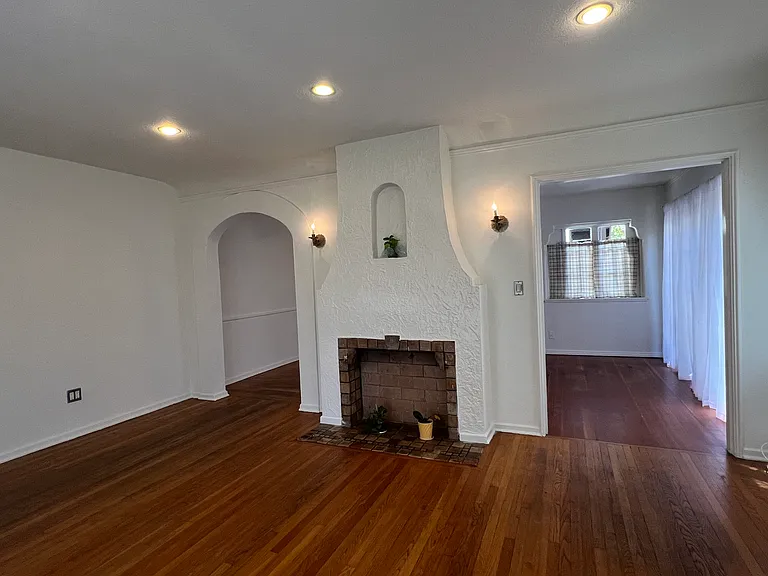 1171 Huntington Dr #D — Photo 7