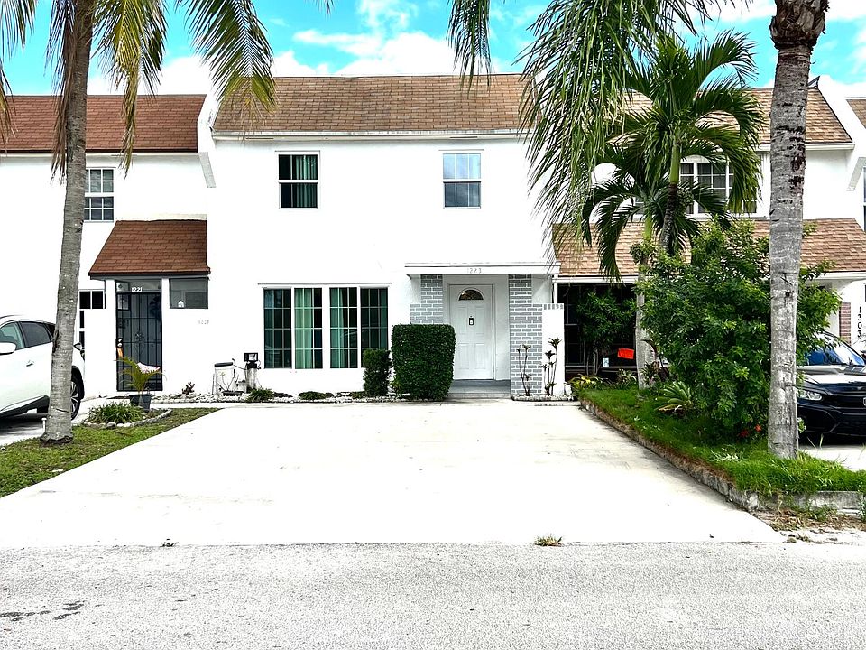 1st image of 1223 Silverado Dr