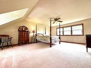 3rd image of 206 Ashland Ct