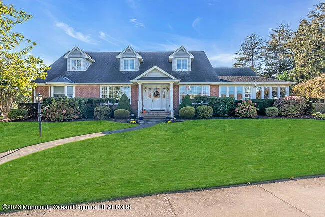 809 W Lk Dr