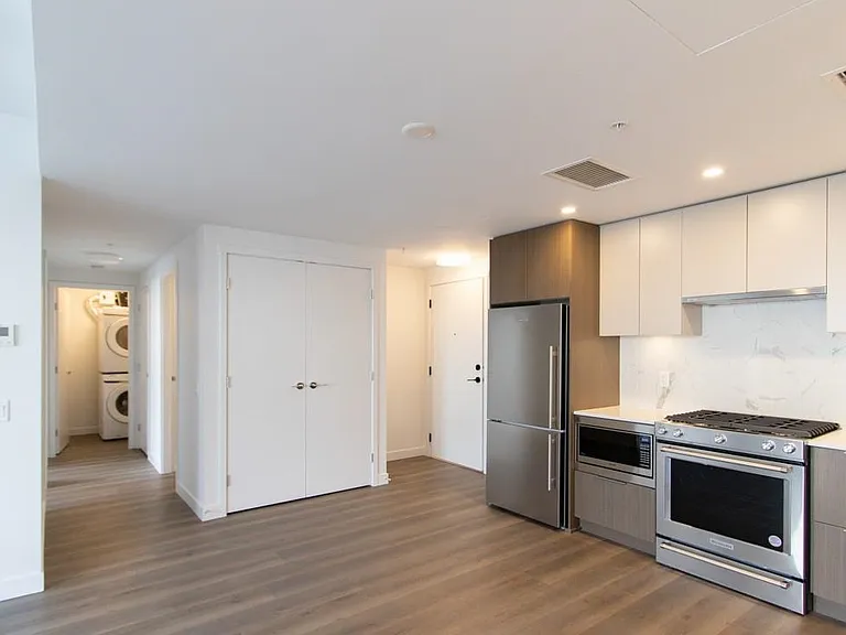 645 Como Lake Ave #510 — Photo 2