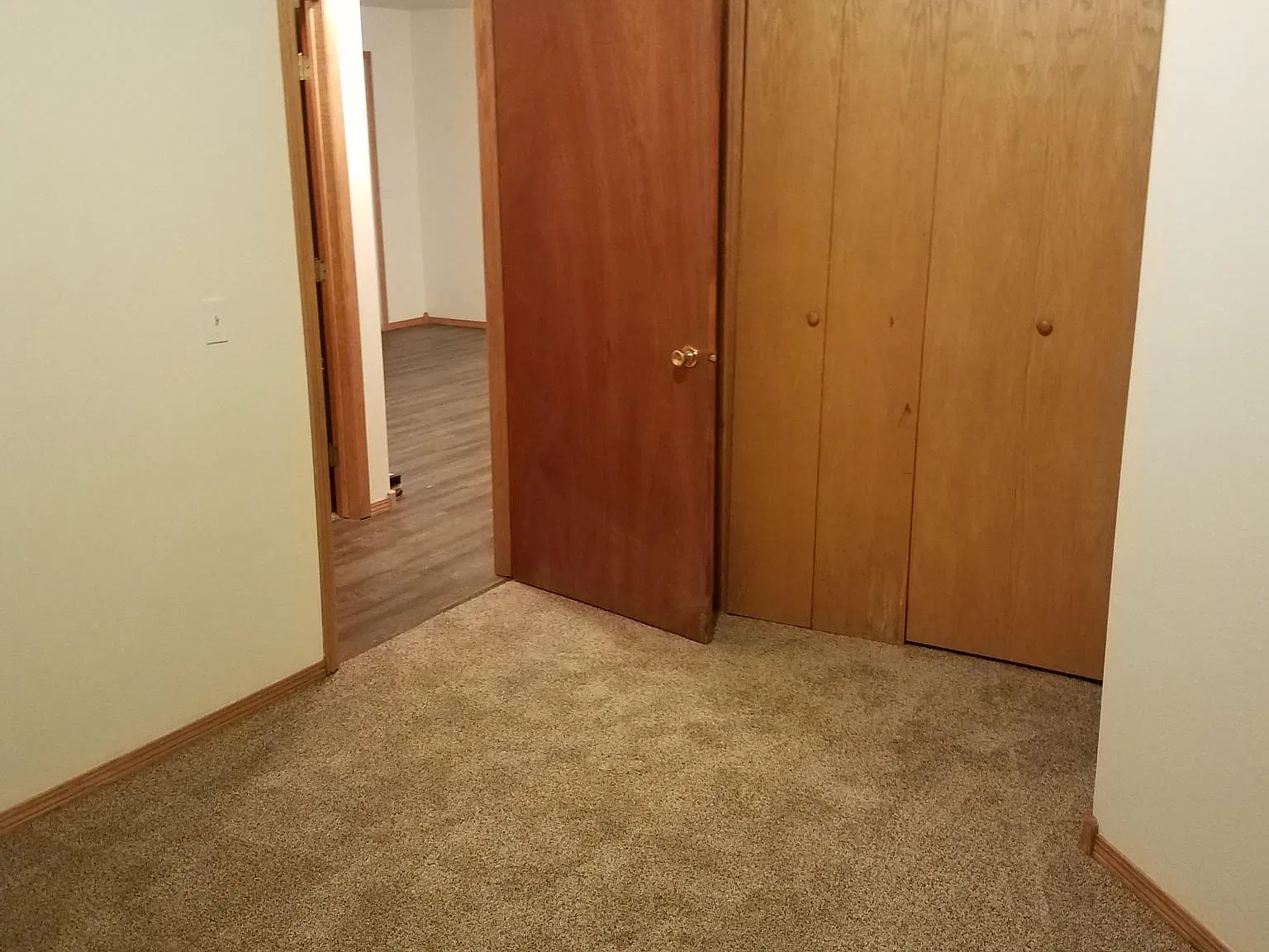 5 bed, 2244 sqft, $2,150 — Photo 4