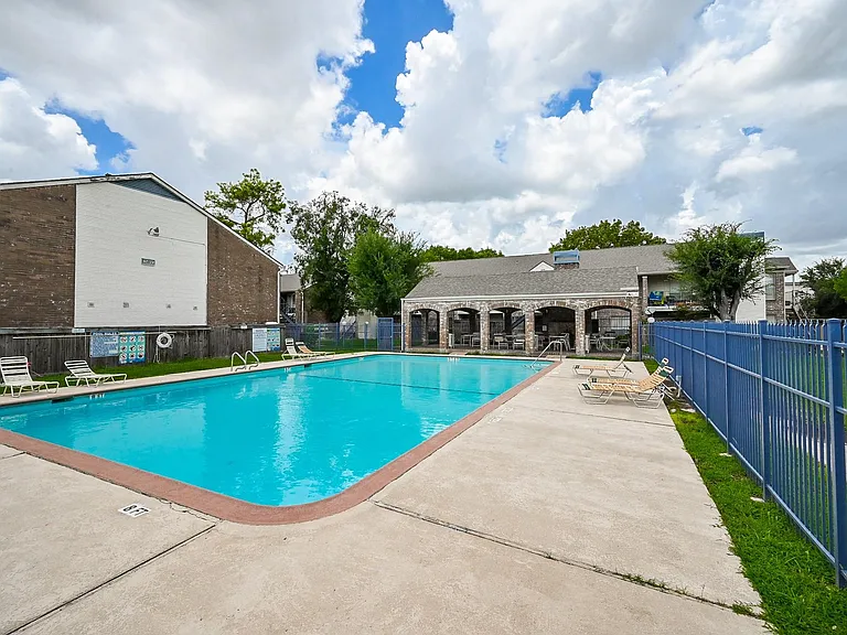 3900 Woodchase Dr #86 — Photo 30