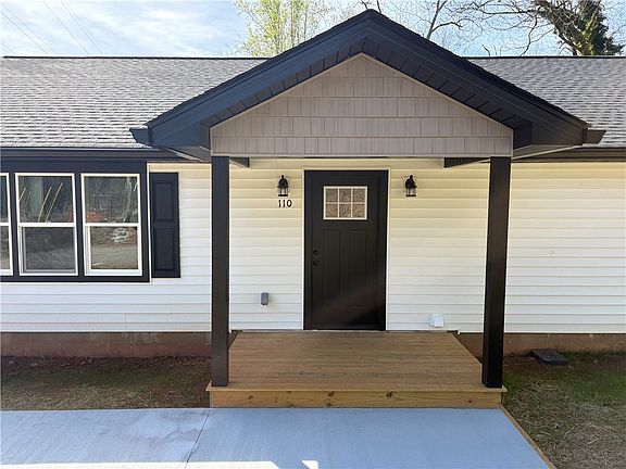 4th image of 110 Ware St