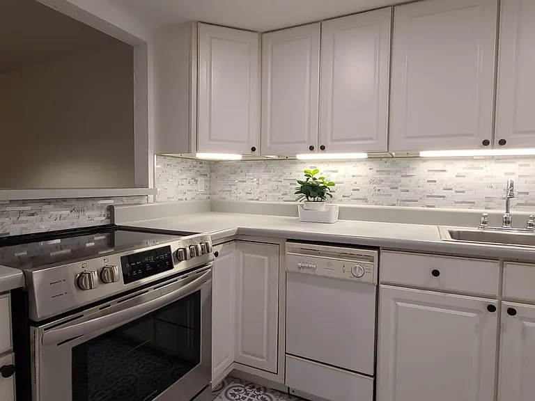 605 SW 75th St #102 — Photo 19