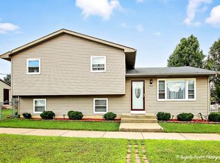 1901 Gilboa Ave, Zion, IL 60099