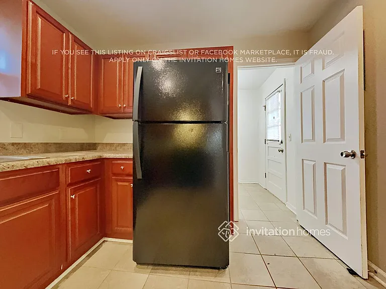 624 Princess Cir — Photo 8
